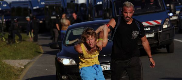 G7 Zirvesi öncesinde Fransa'da protestolar - Sputnik Türkiye