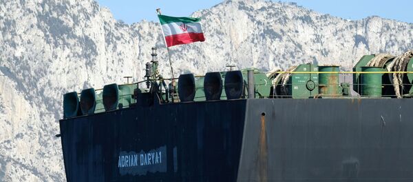 Adı 'Grace 1'den 'Adrian Darya 1'e çevrilen İran’a ait petrol tankeri - Sputnik Türkiye