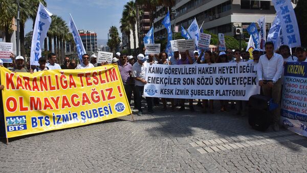 KESK'e bağlı sendikalardan memur zamları için iş bırakma eylemi - Sputnik Türkiye