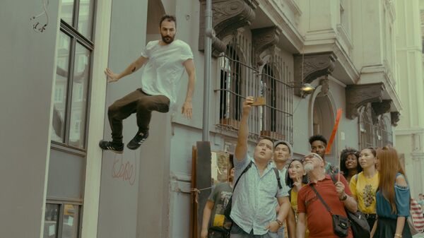 Türkiye'den Azerbaycan'a uzanan sıradışı polisiye komedi 'Hareket Sekiz', 4 Ekim’de vizyonda - Sputnik Türkiye