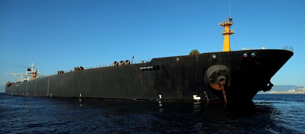 Adı 'Grace 1'den 'Adrian Darya 1'e çevrilen İran’a ait petrol tankeri - Sputnik Türkiye