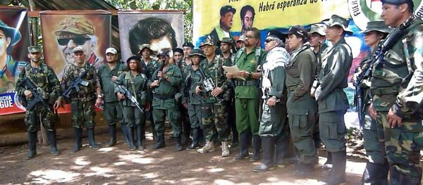 Kolombiya'da üç yıl önce hükümetle barış anlaşması imzalayan Kolombiya Devrimci Silahlı Güçleri’nin (FARC) eski komutanı Ivan Marquez yeniden silahlanma çağrısı yaptı. - Sputnik Türkiye