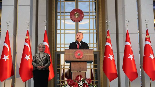 Cumhurbaşkanı Recep Tayyip Erdoğan, 30 Ağustos Zafer Bayramı dolayısıyla Cumhurbaşkanlığı Külliyesi’nde verilen resepsiyonda konuştu. - Sputnik Türkiye