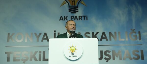 Türkiye Cumhurbaşkanı ve AK Parti Genel Başkanı Recep Tayyip Erdoğan, partisinin Konya İl Başkanlığı tarafından düzenlenen akşam yemeğine katılarak konuşma yaptı. - Sputnik Türkiye
