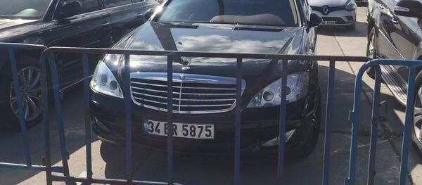 Hüseyin Aksu'nun kullandığı araç Yenikapı'da sergileniyor - Sputnik Türkiye