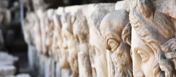 2 bin 200 yıllık mitolojik masklar gün yüzüne çıkarıldı - Sputnik Türkiye