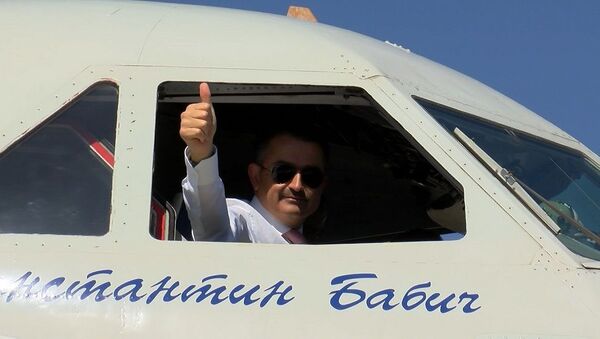 Bekir Pakdemirli, Rus yangın söndürme uçağını test etti - Sputnik Türkiye