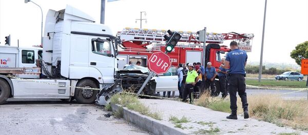 Hatay Emniyet Müdürü'nün geçirdiği trafik kazası - Sputnik Türkiye
