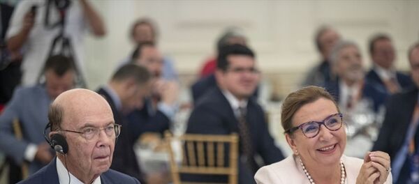 ABD Ticaret Bakanı Wilbur Ross - Ticaret Bakanı Ruhsar Pekcan - Sputnik Türkiye