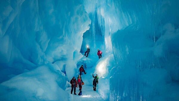  Antarktika'daki 'kayıp mağara' bulundu - Sputnik Türkiye