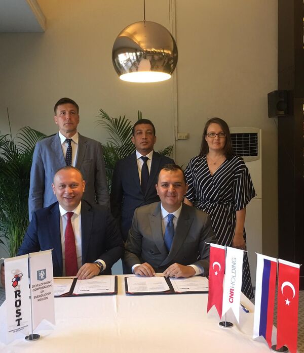 'ROST Rus-Türk Ticaret Evi' ile Orta Ural Kalkınma Şirketi’nden işbirliği anlaşması - Sputnik Türkiye