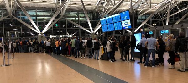 Hamburg Havalimanı'nda güvenlik alarmı - Sputnik Türkiye