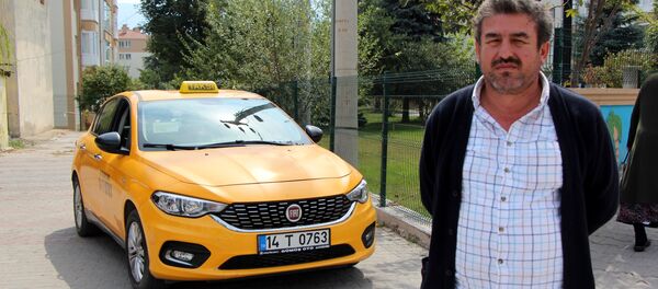 Nurettin Yıldırım - Bolu'da aynasına kıran kadını döven taksici - Sputnik Türkiye