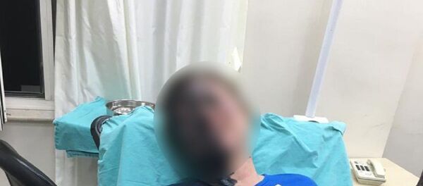 Adana'da bir kadın işlettiği kafenin yanında uyuşturucu kullandıkları gerekçesiyle şikayet ettiği kişiler tarafından darp edildi. - Sputnik Türkiye