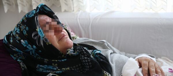 Antalya'da, eski eşi tarafından 21 yerinden bıçaklanarak ağır yaralanan kadının, öldü diye bırakıldığı ortaya çıktı - Sputnik Türkiye