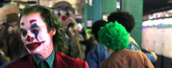 Joker filminin başrolünde Joaquin Phoenix - Sputnik Türkiye