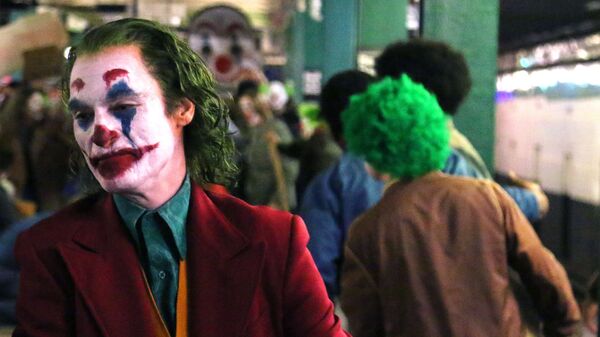 Joker filminin başrolünde Joaquin Phoenix - Sputnik Türkiye