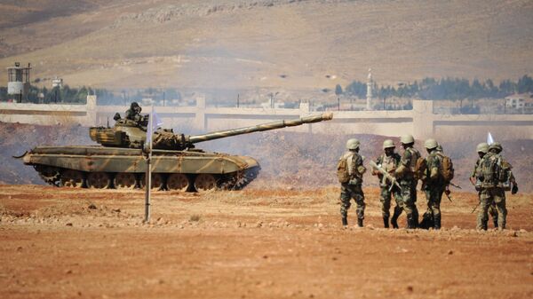 Rus ordusundan Suriye'li askerlere eğitim - Sputnik Türkiye