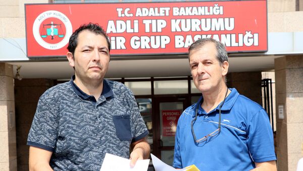 Cihan Altın ve avukatı Varol Turbay  - Sputnik Türkiye