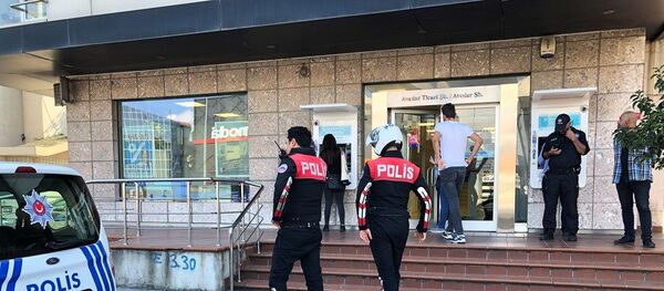 ‘Çocuğum hasta kusura bakmayın’ dedi, bankayı soydu - Sputnik Türkiye