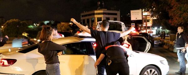 İstanbul'da 'Yeditepe Huzur' asayiş uygulaması - Sputnik Türkiye