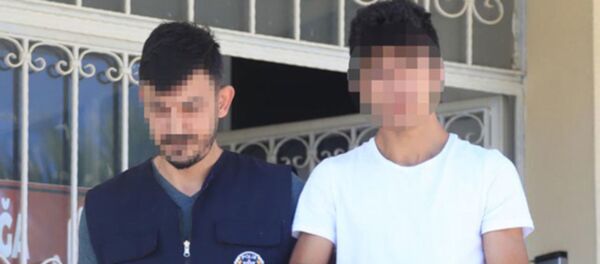 4 yaşındaki kız çocuğuna taciz şüphelisi tutuklandı - Sputnik Türkiye