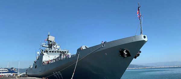 Yeni Rus fırkateyni Yunanistan'da büyük ilgi görüyor Yeni Rus fırkateyni Yunanistan'da büyük ilgi görüyor - Sputnik Türkiye