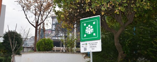 deprem toplanma alanı - Sputnik Türkiye