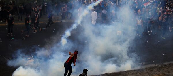 Irak'ın başkenti Bağdat'ta hükümete karşı işsizlik ve yolsuzluk protestoları - Sputnik Türkiye