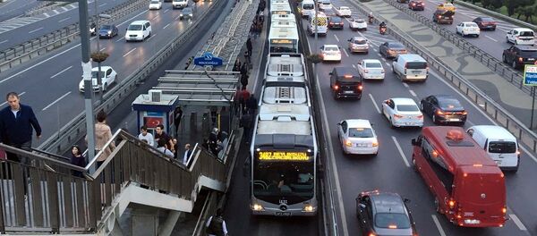 Metrobüs Metrobüs - Sputnik Türkiye