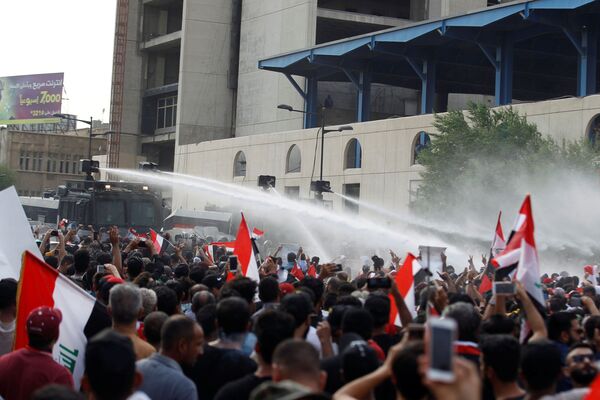 Bağdat'ta hükümet karşıtı gösteriler - Sputnik Türkiye