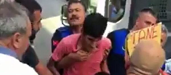 İncir satan adam - Sputnik Türkiye