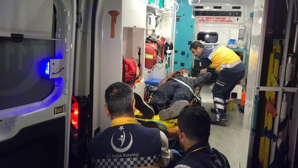 Arnavutköy’de göçmenleri taşıyan tır kaza yaptı, çok sayıda göçmen yaralandı - Sputnik Türkiye