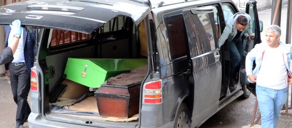 Kumayı kabul etmeyen eşini ve kızını öldürdü - Sputnik Türkiye