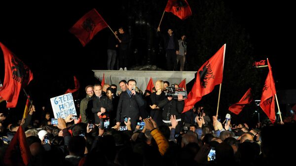 Kosova seçimleri-Kendin Karar Al Hareketi Genel Başkanı Albin Kurti - Sputnik Türkiye