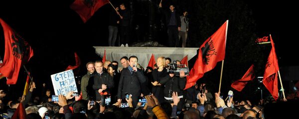 Kosova seçimleri-Kendin Karar Al Hareketi Genel Başkanı Albin Kurti - Sputnik Türkiye