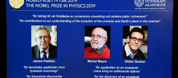 2019 Nobel Fizik Ödülü James Peebles ile Michel Mayor ve Didier Queloz'a verildi. - Sputnik Türkiye