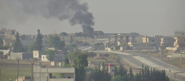 Barış Pınarı Harekatı'nın 3. gününde Akçakale'den görülen Tel Abyad manzarası - Sputnik Türkiye