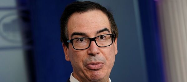 Steve Mnuchin Türkiye'ye olası yaptırımlarla ilgili Beyaz Saray'da düzenlediği basın toplantısında - Sputnik Türkiye