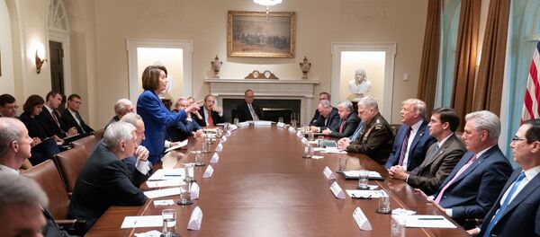 Donald Trump, Nancy Pelosi, Beyaz Saray, toplantı - Sputnik Türkiye