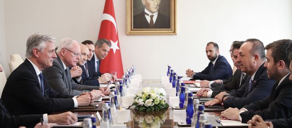 Mevlüt Çavuşoğlu - Robert O'Brien Mevlüt Çavuşoğlu - Robert O'Brien - Sputnik Türkiye