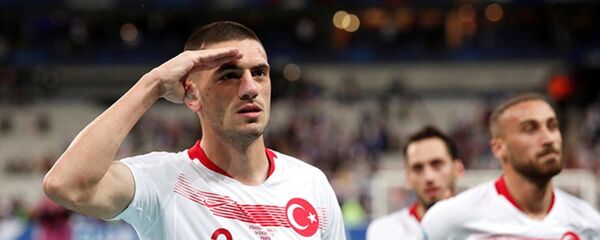 Merih Demiral - asker selamı - Sputnik Türkiye