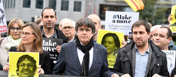  Katalonya Özerk Hükümet Başkanı Carles Puigdemont - Sputnik Türkiye