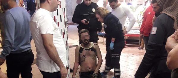 Eşiyle tartışınca sokakta kendini yaktı - Sputnik Türkiye