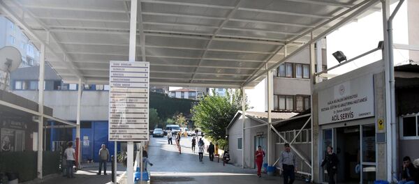 Sıra numarası almasını söyleyen doktoru darp etti: 'Sizi tokat manyağı yaparım' - Sputnik Türkiye