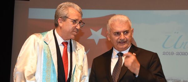 Binali Yıldırım Binali Yıldırım - Sputnik Türkiye