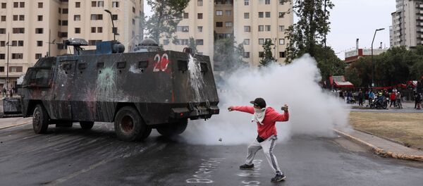 Şili'de protestolar Şili'de protestolar - Sputnik Türkiye