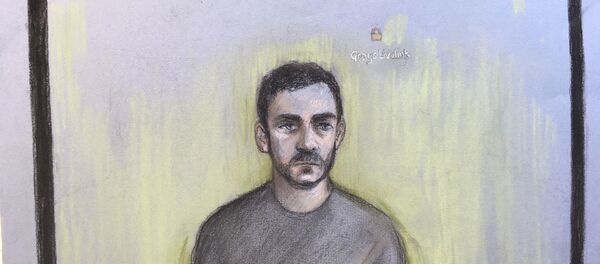 İngiltere’de Essex’de bir TIR’ın ardında 39 kişinin cansız bedeninin bulunmasından sorumlu tutulan sürücü Maurice 'Mo' Robinson ilk kez mahkemeye çıktı.  - Sputnik Türkiye