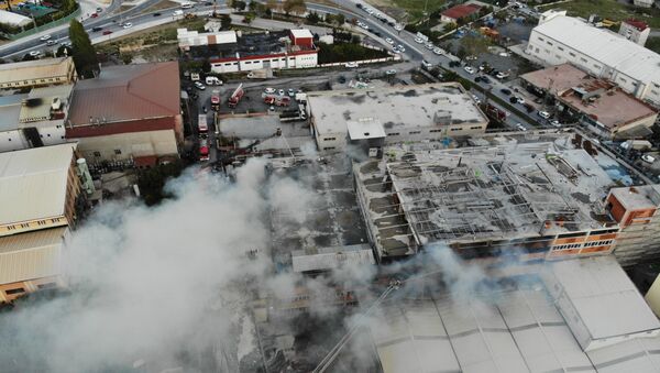 Arnavutköy'deki fabrika yangını söndürüldü - Sputnik Türkiye
