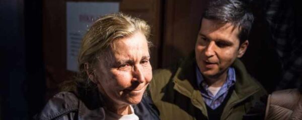 Nazlı Ilıcak cezaevinden çıktı - Sputnik Türkiye